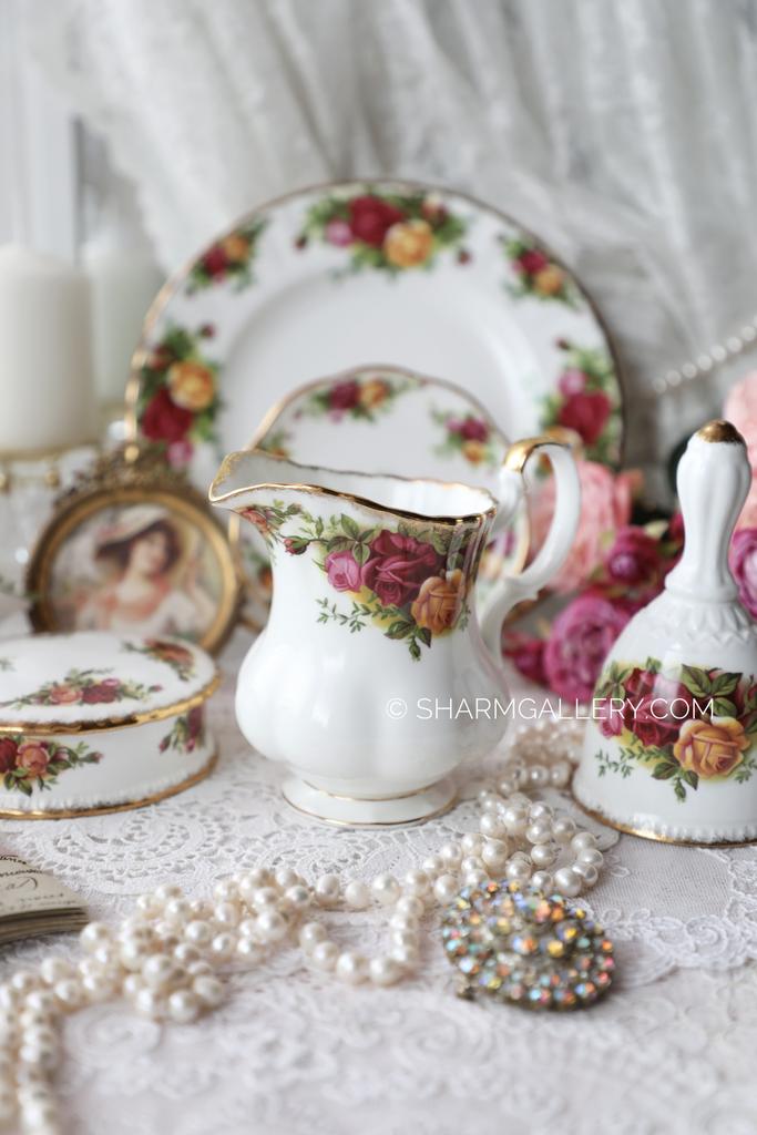 Сливочник/Молочник 250мл, Old Country Roses костяной фарфор Royal Albert Англия.