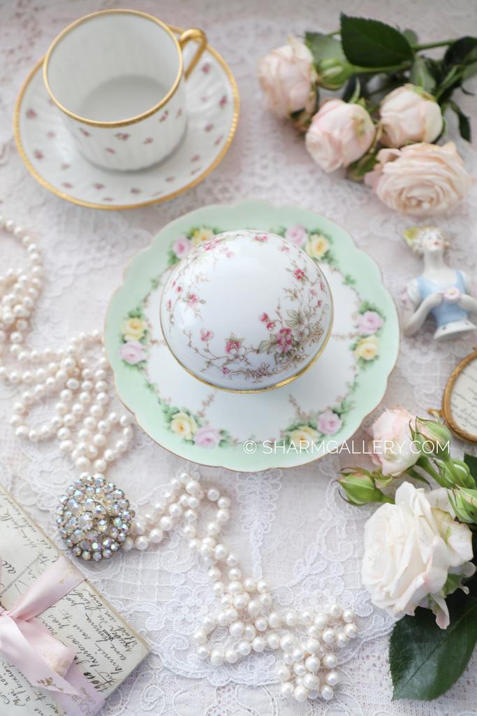 Шкатулка «Розовые цветы» фарфор Thiersheim König Porzellan Бавария, Германия.