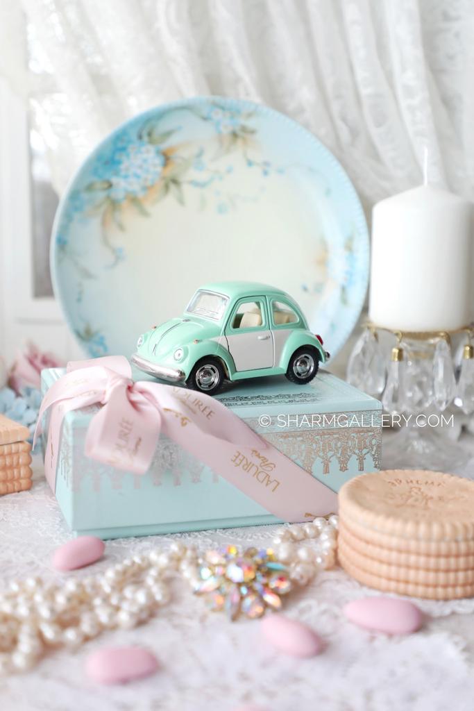 Ретро машинка коллекционная масштабная модель автомобиля Volkswagen Classical Beetle KT 4026 Kinsfun