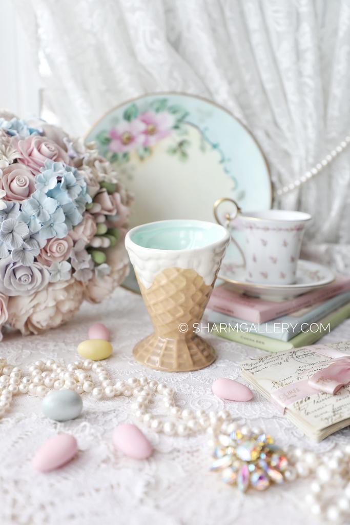 Креманка для мороженного «Вафельный рожок» mint глазурованная керамика. Германия.