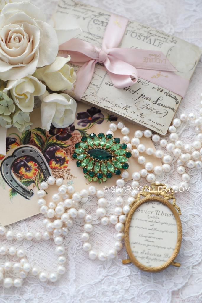 Брошь №10. Винтажная брошка со стеклянными цветными стразами, Яблонекс Чехословакия.