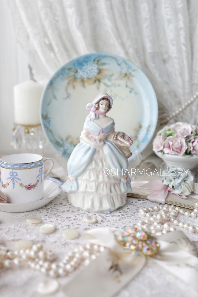 Статуэтка «Loren» 15,5см., костяной фарфор «Modus» Англия. 1980гг.