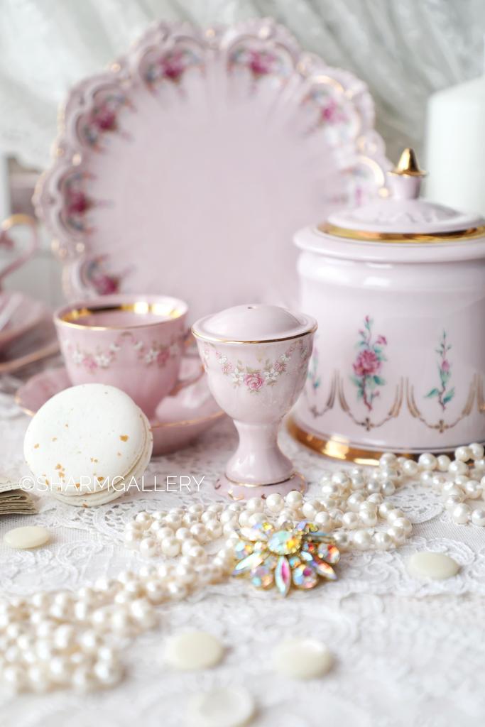 Перечница на ножке «Розовая соната» розовый фарфор Leander Чехия.