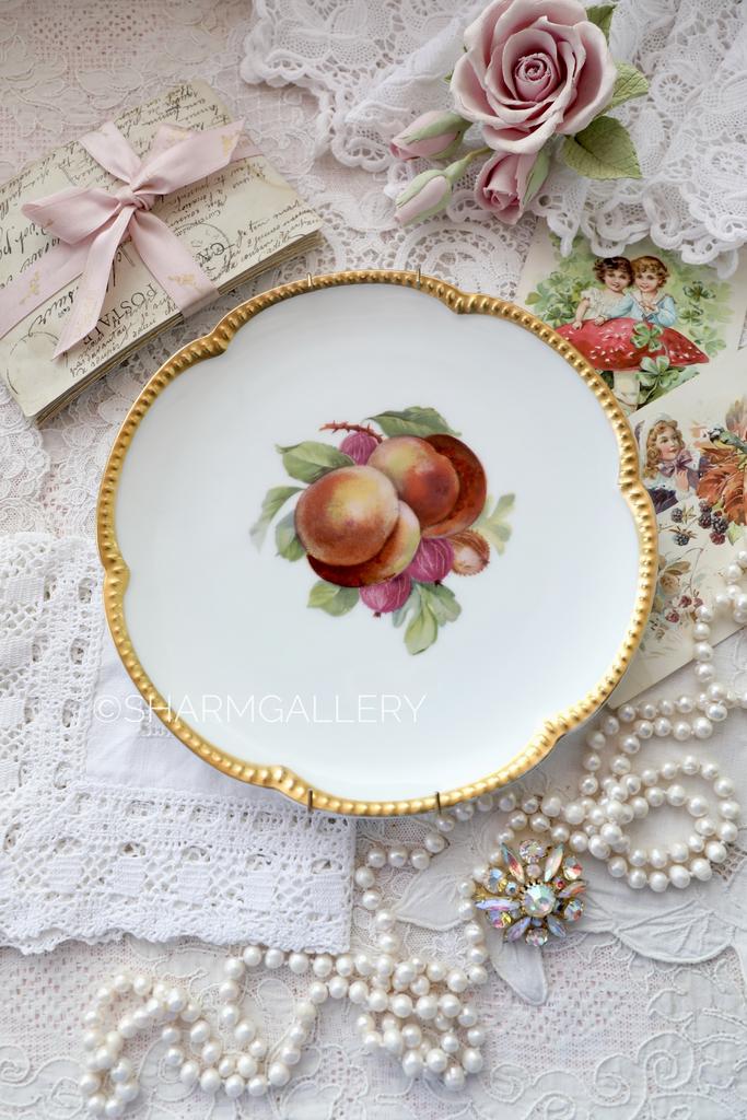 Тарелка "Персики и крыжовник" 20см. на подвесе фарфор Krautheim Бавария, Германия.