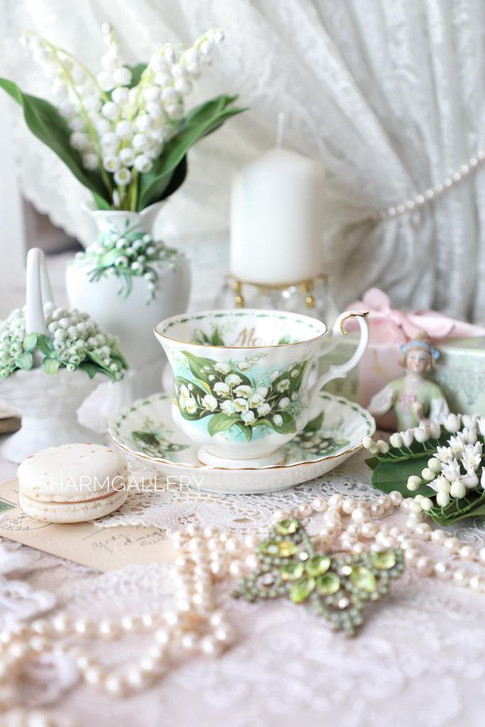 Чайная пара Цветок месяца May/Lily of the valley (Май/Ландыш) костяной фарфор Royal Albert Англия.