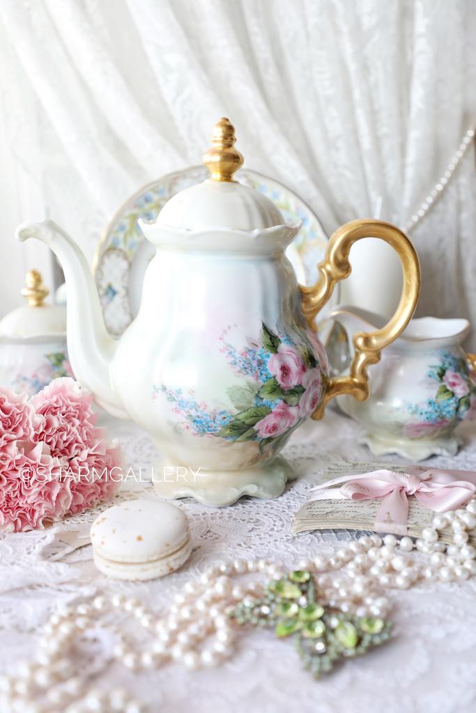 Редкость! Старинный Чайник «Розы и незабудки» 1л. фарфор, роспись Хутченройтер/Hutschenreuther Германия.