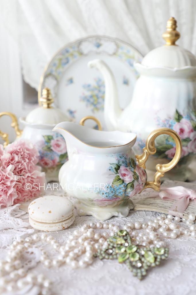 Редкость! Старинный сливочник/молочник «Розы и незабудки» 330мл. фарфор, роспись Хутченройтер/Hutschenreuther Германия.