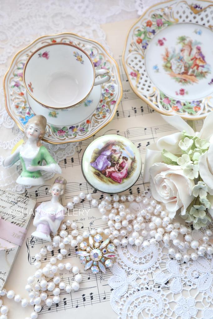 Антикварная шкатулка Angelica Kauffman  (Ангелика Кауфман) фарфор, Германия.