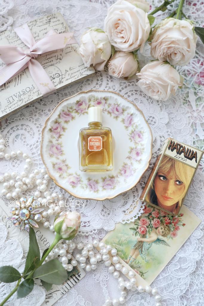 Винтажные духи в коробке "Наташа" ф-ка Новая Заря СССР.