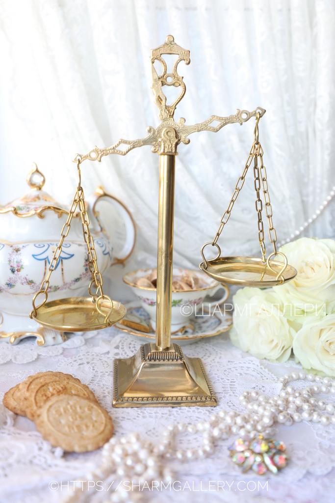 Весы рычажные, латунь Италия.