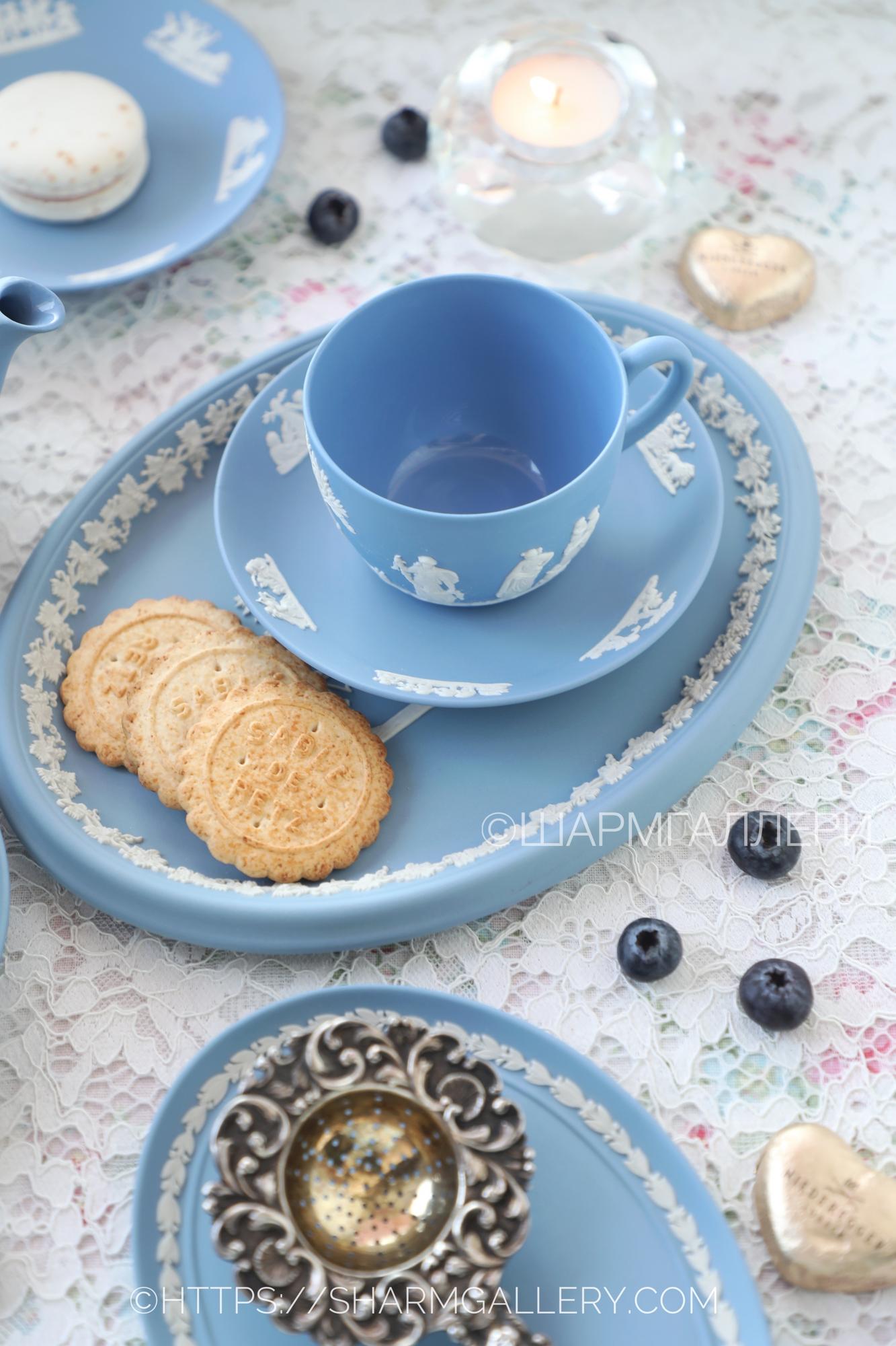 Чайная пара бисквитный голубой фарфор Англия, Wedgwood. Чашка, блюдце.