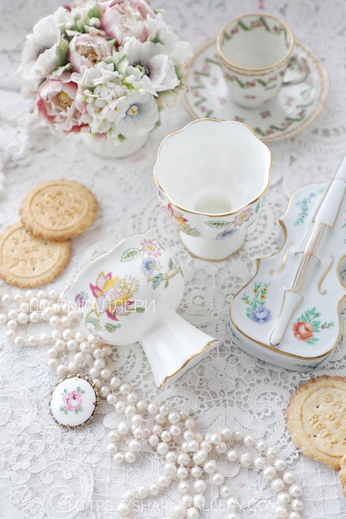 Сервировочная вазочка «Haddon Hall» костяной фарфор Minton /Минтон Англия.