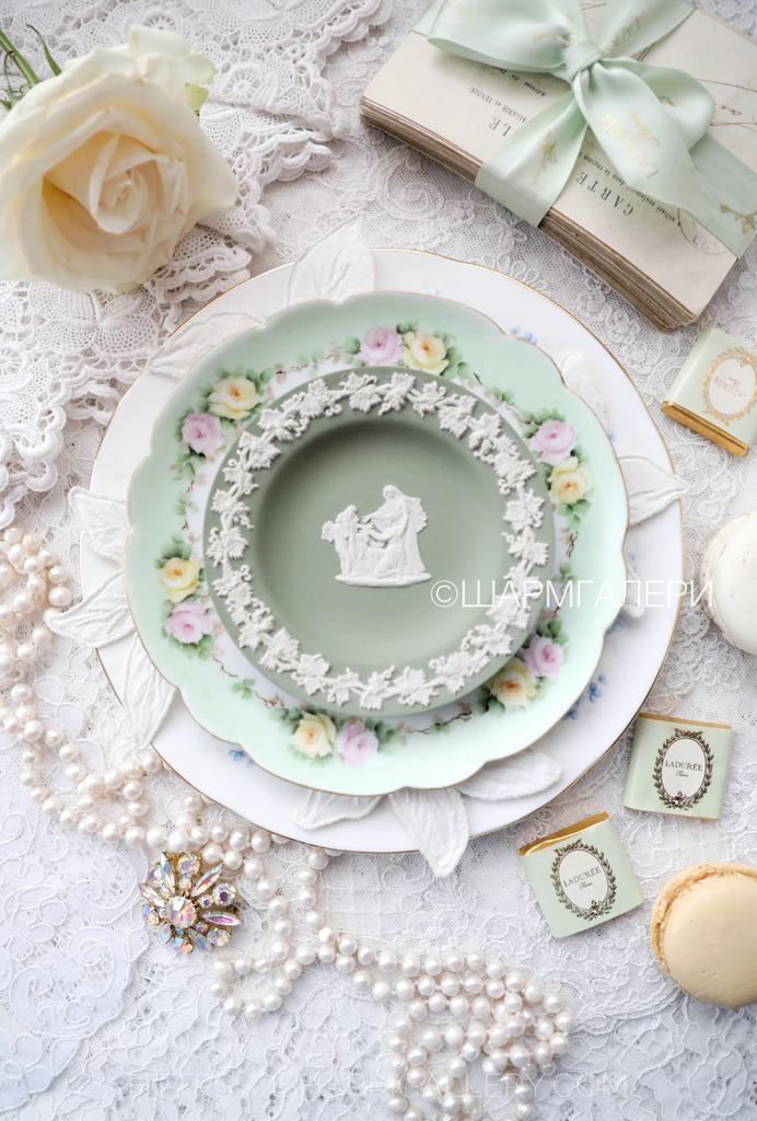 Тарелочка - подставка 11см оливковый бисквитный фарфор Веджвуд/Wedgwood Англия.