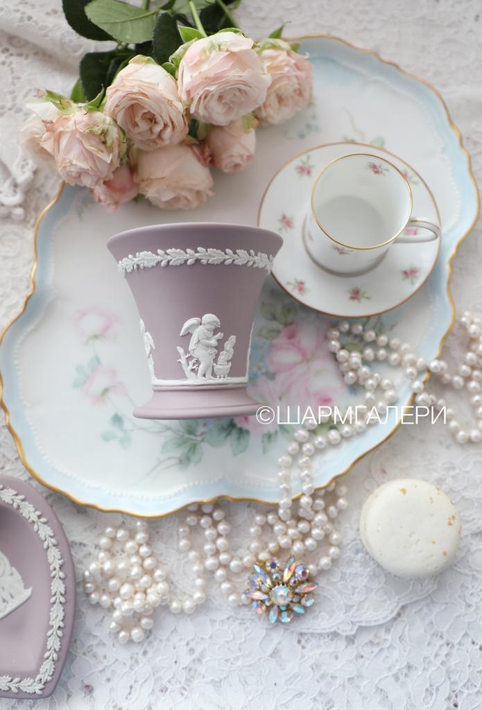Редкая Ваза 9см «Времена года» сиреневый бисквитный фарфор Веджвуд/Wedgwood Англия.