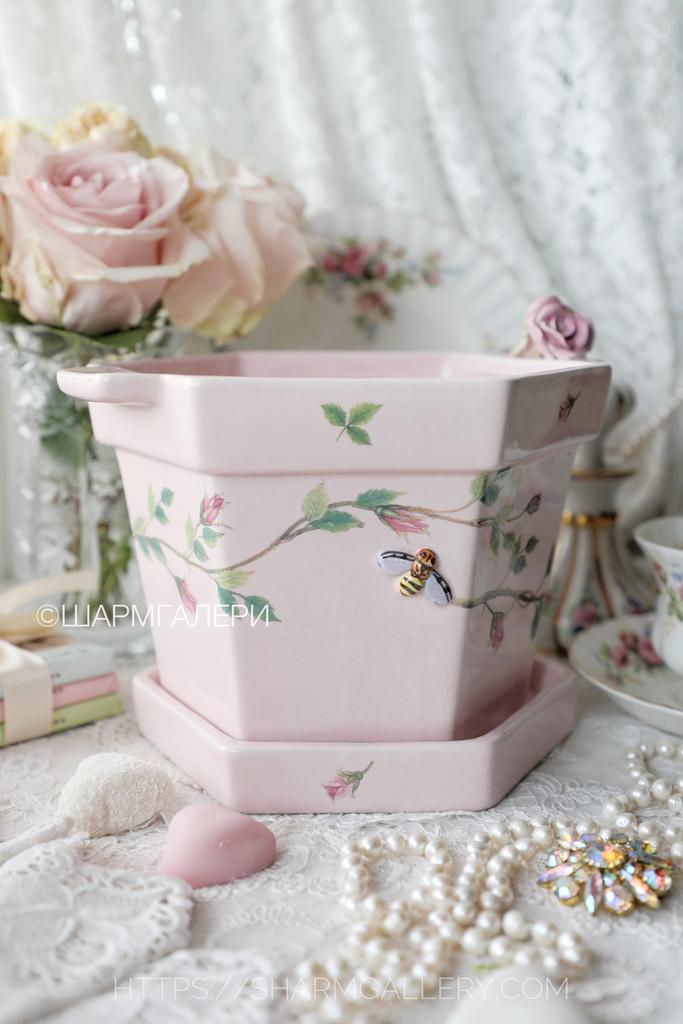 Редкий фарфоровый розовый горшок для цветов с поддоном «Пчелка» роспись, Англия. Уценка! + букет шелковых роз в подарок