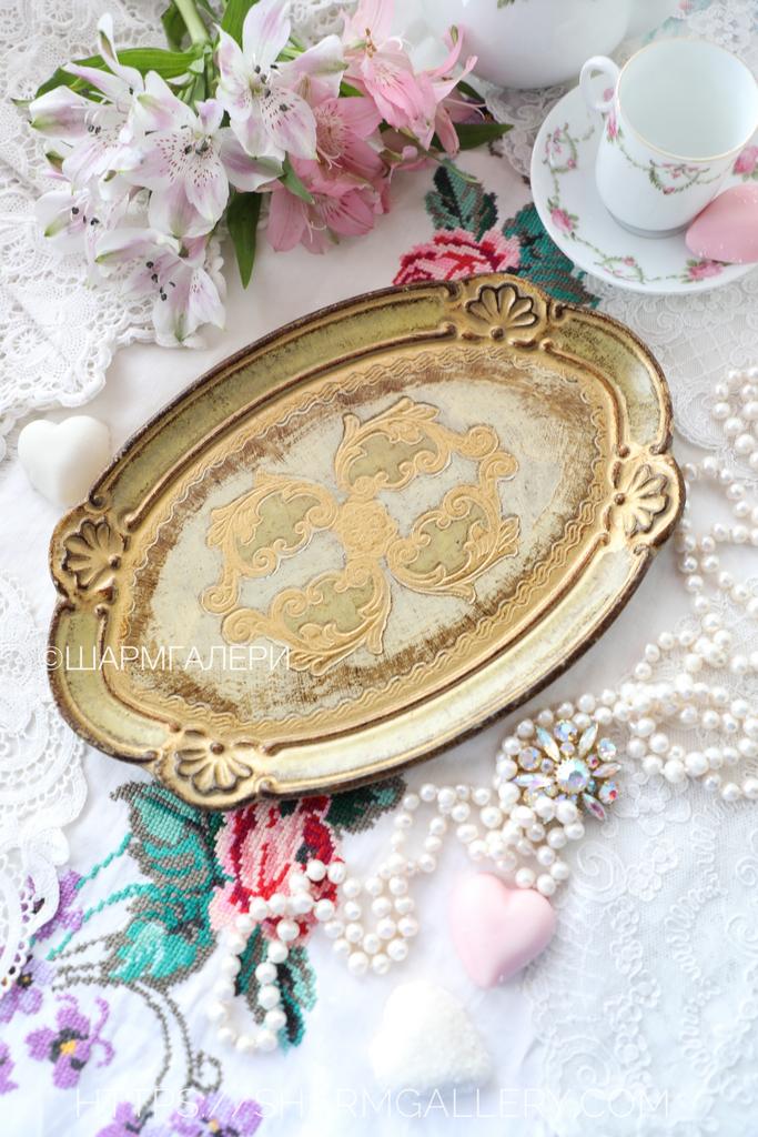 Флоpeнтийcкий деревянный поднос овальный, ручная работа.Флоренция Италия.