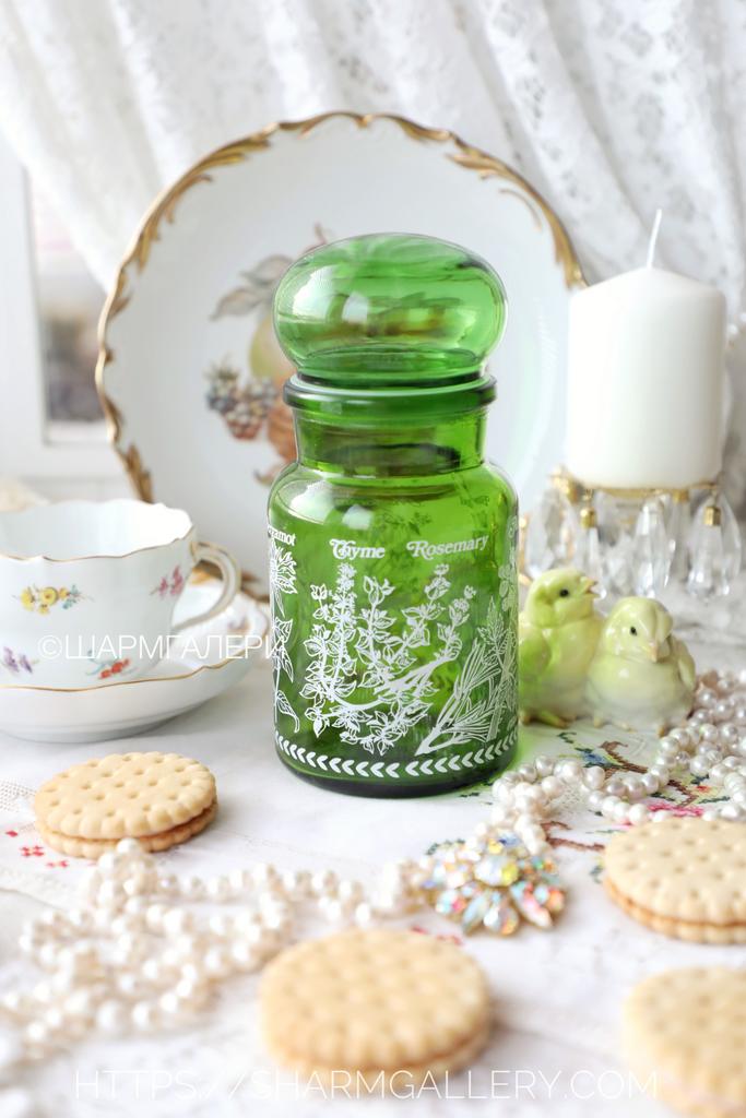 Банка с герметичной крышкой «Пряные травы» цветное зеленое стекло, Бельгия