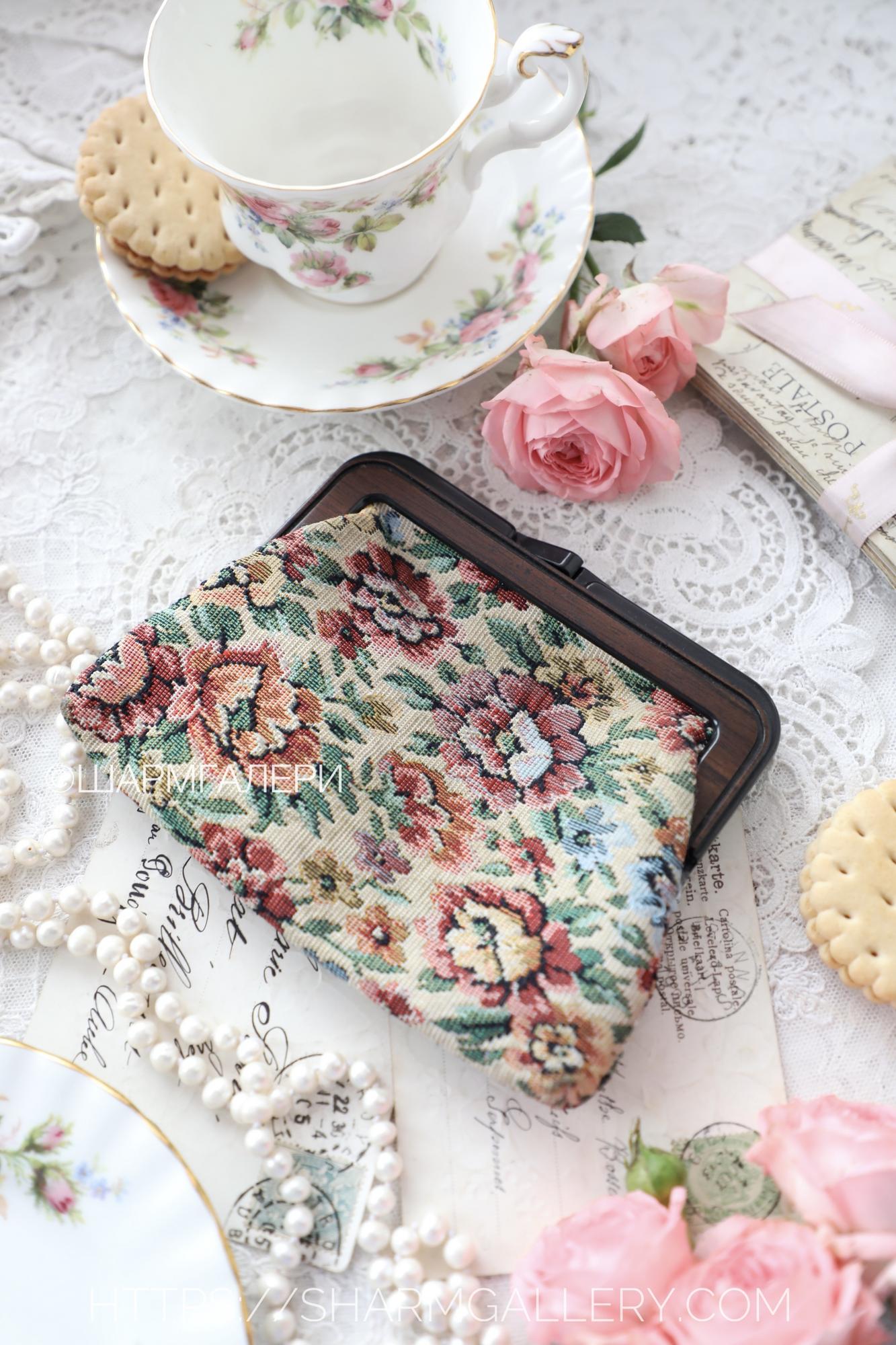 Винтажная косметичка гобелен, Англия.