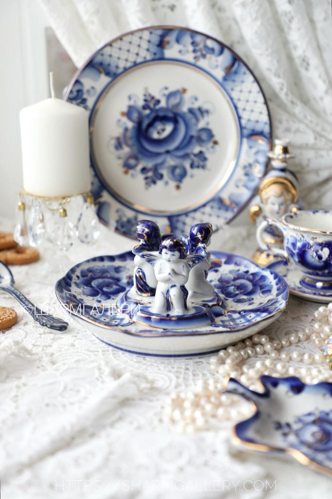 Блюдо пасхальное для яиц «Ангелочки» фарфор, роспись, позолота Гжель