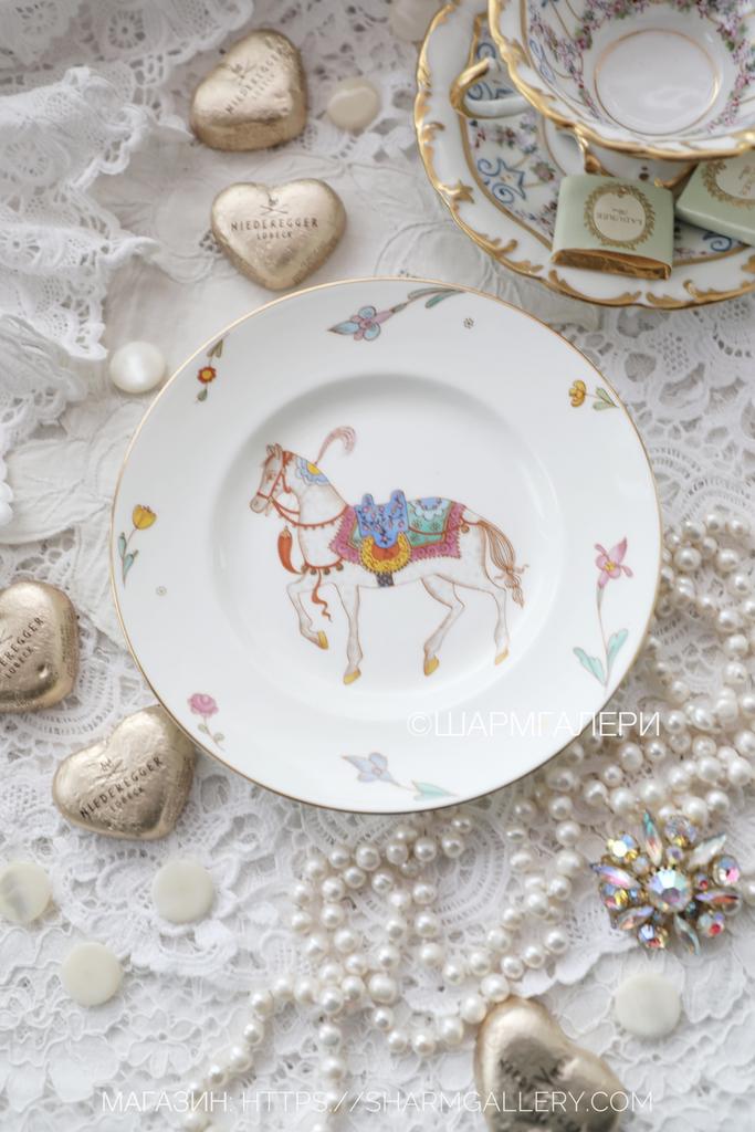 Настенная тарелка 15,5см символ года Лошадь «Султан» конь, лошадка костяной фарфор ИФЗ Императорский Фарфоровый Завод