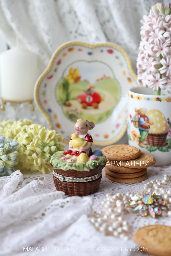 Шкатулка Капкейк/Кекс Девочка кролик с уточкой «Spring Decoration» старая пасхальная коллекция фарфор Villeroy & Boch, Германия.