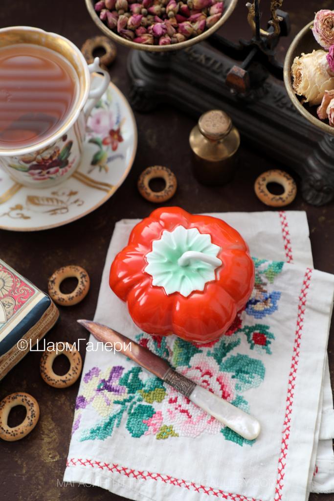 Масленка фарфор "Помидор" ДФЗ Вербилки, СССР. №2