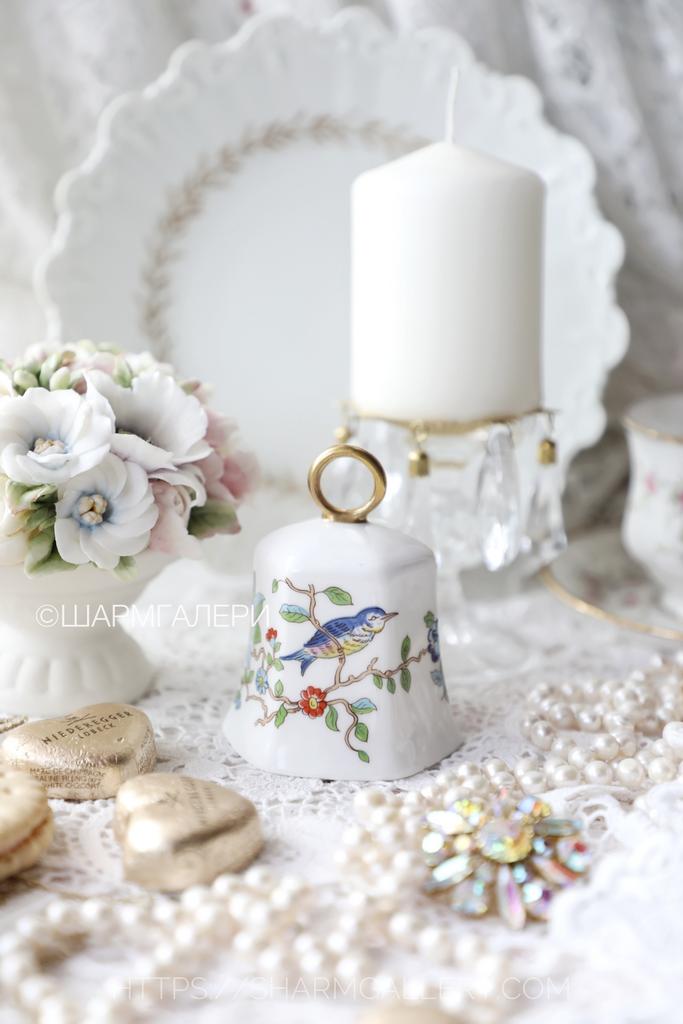 Колокольчик елочная игрушка «Pembroke» костяной фарфор Aynsley (Эйнсли) Англия.