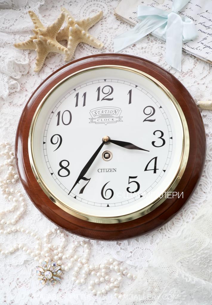 Настенные кварцевые часы «Station Clock» в деревянном корпусе, Citizen/ Ситизен  Япония. 1990гг.
