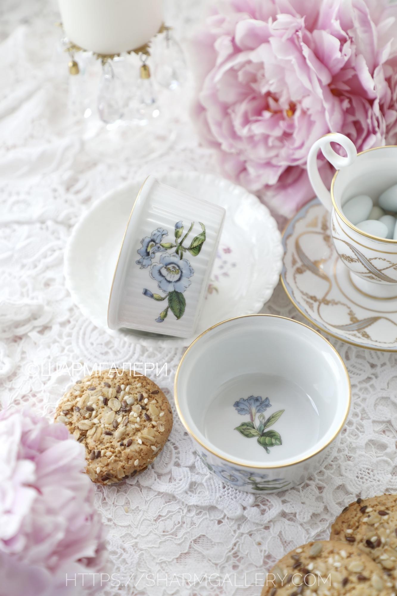 Пара Pамeкинов форма для запeкания «Dipteracanthus» Stafford Flowers фарфор Spode Спод Англия.