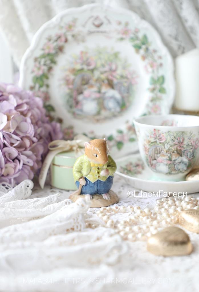 Статуэтка мышка «Old Vole» Brambly Hedge Ежевичная поляна фарфор Royal Doulton, Англия 1985г.