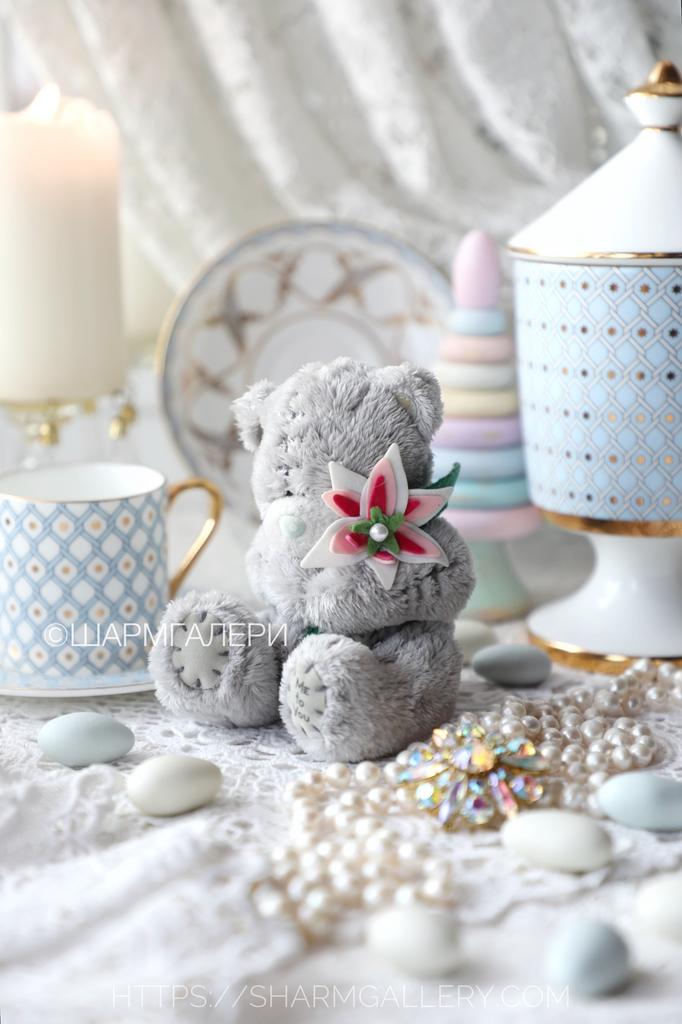 Мишка мягкий с цветком «Me to you» серые мишки Carte Blanche Greetings Англия.