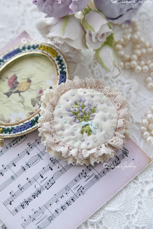 Брошь "Delicate Lavender", ручная работа.