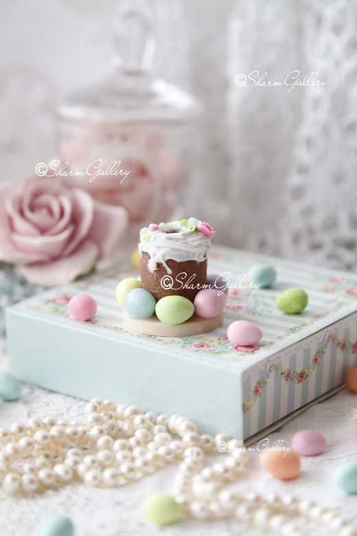 "Кулич с цветами". Подставка/подсвечник под церковную свечу.