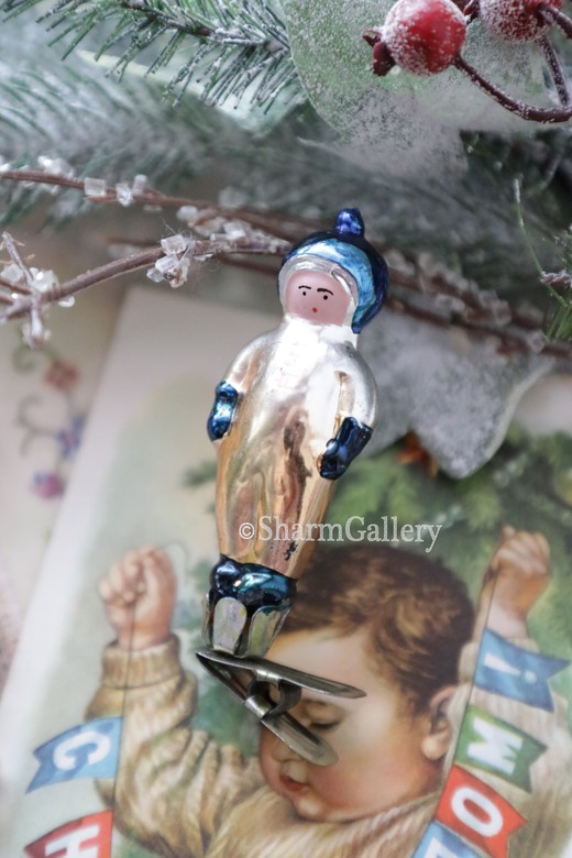 "Космонавт" (мини). №26. Елочная игрушка на прищепке, СССР.