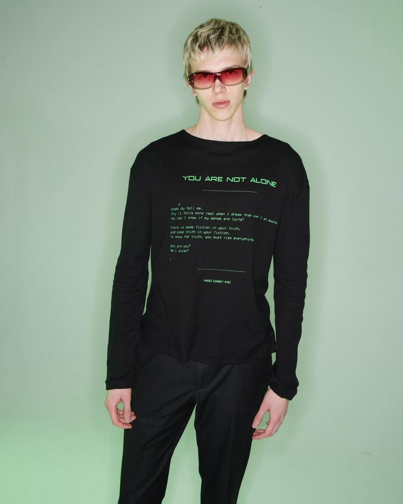 Лонгслив  "You are not alone”