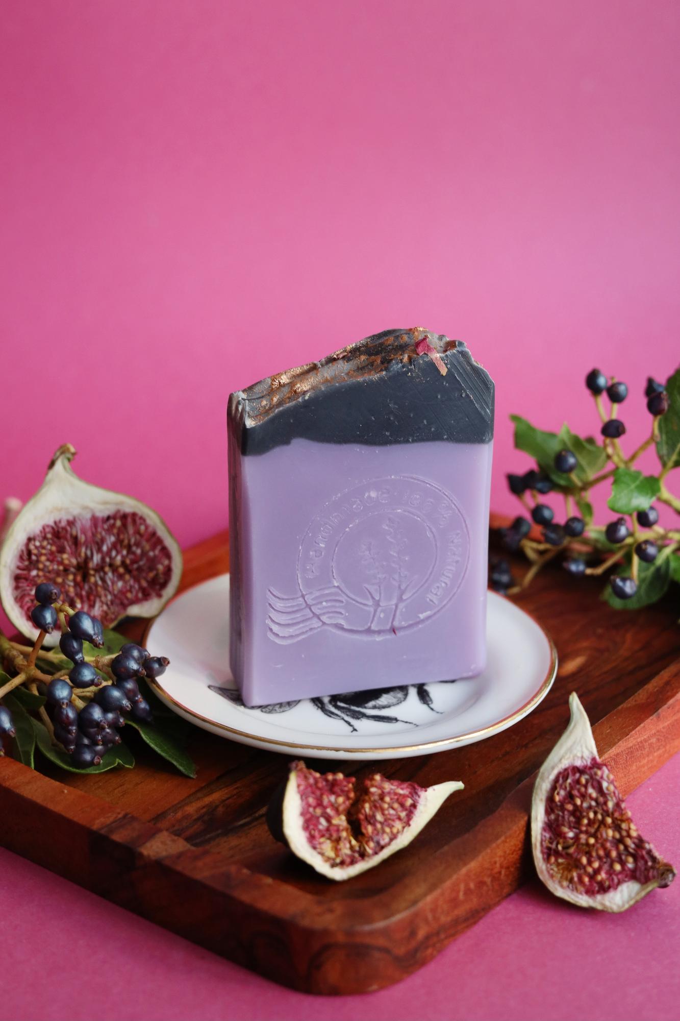 Натуральное мыло "Индийский сандал"