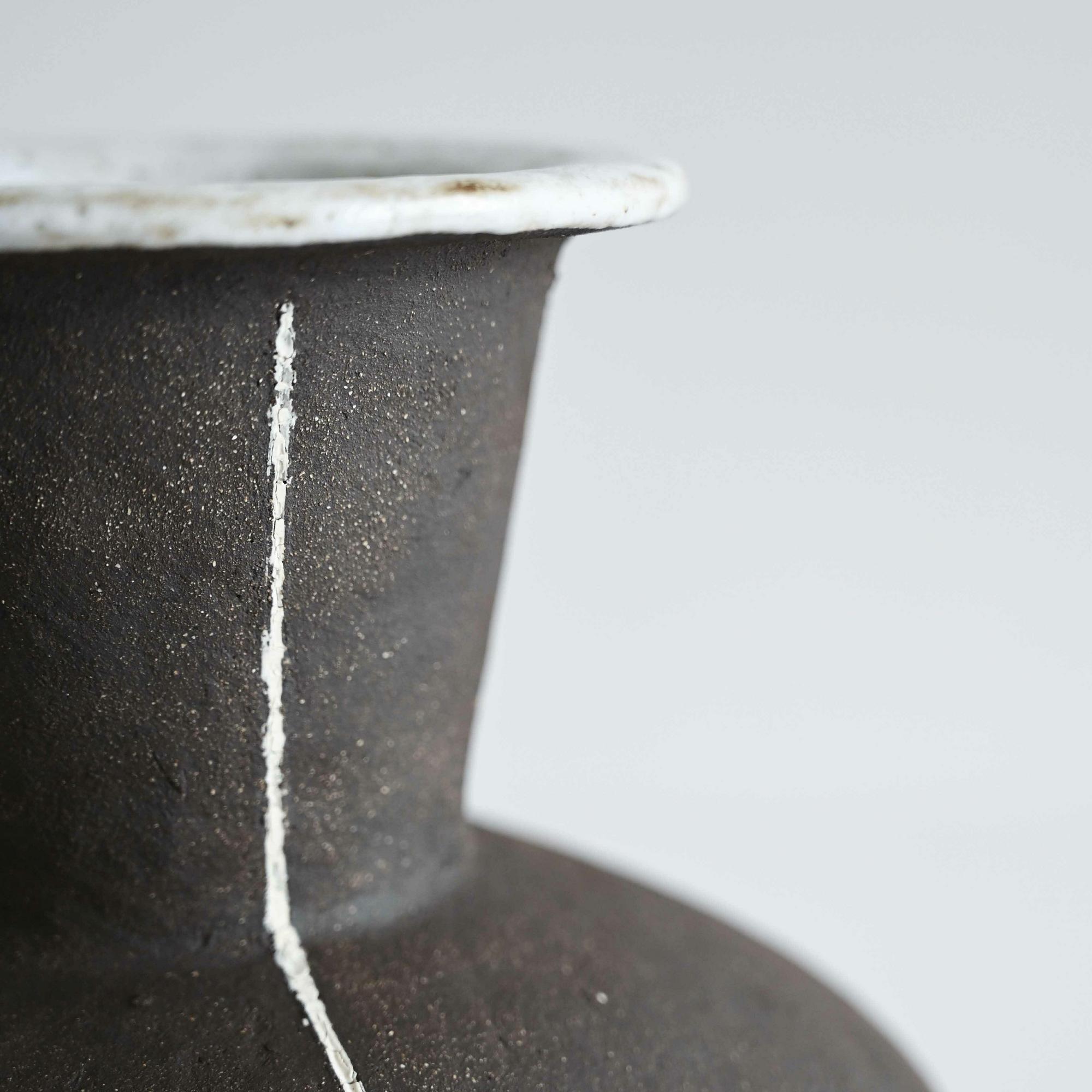 Handmade ceramic vase wabi sabi rustic style Portugal details