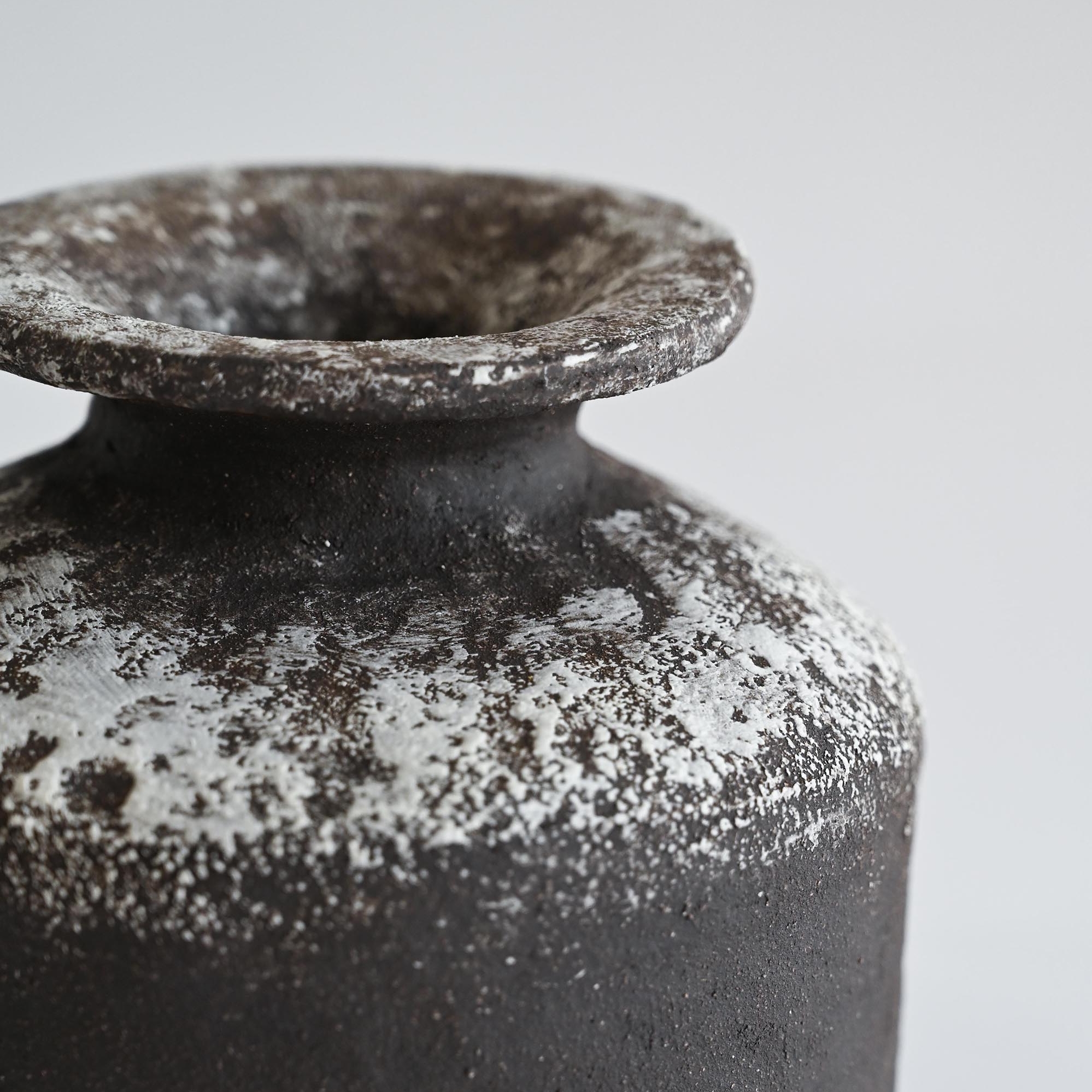 Handmade ceramic vase wabi sabi rustic style Portugal details