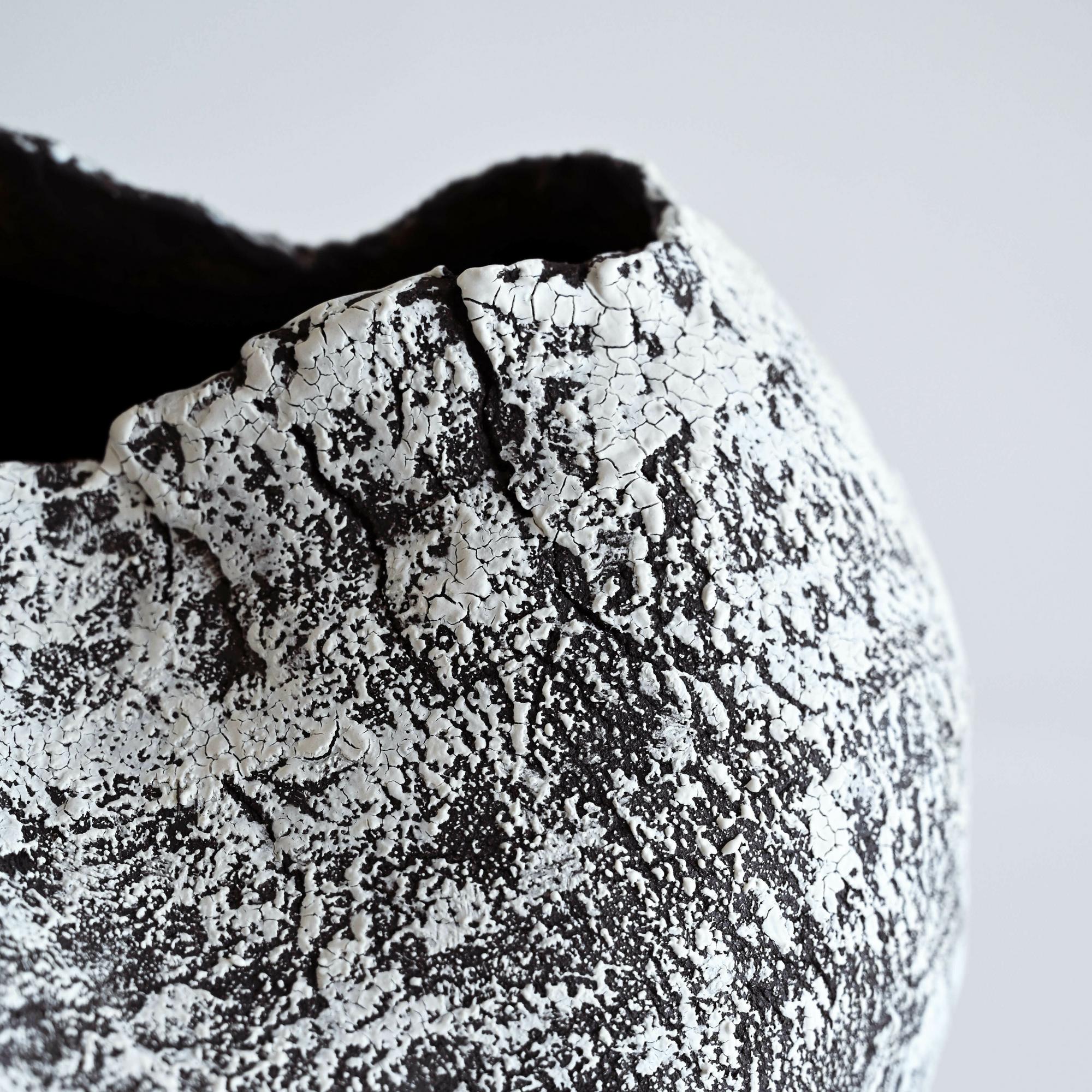 Dark brown and white ceramic vase rustic/boho style with a unique texture details