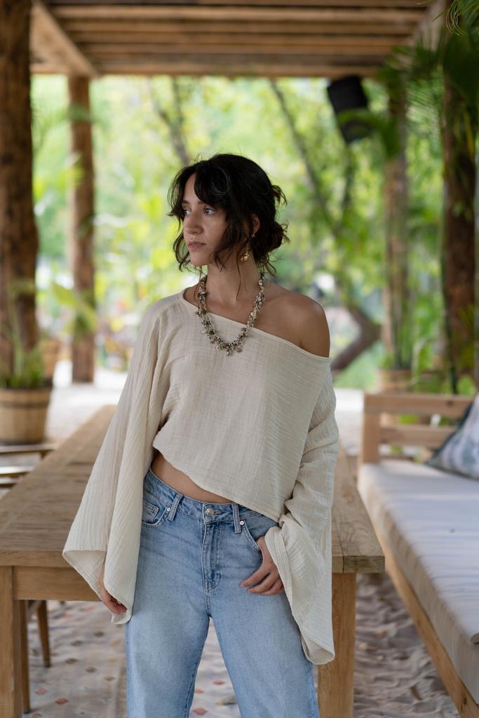 ТОП с широким рукавом, бежево-кремовый