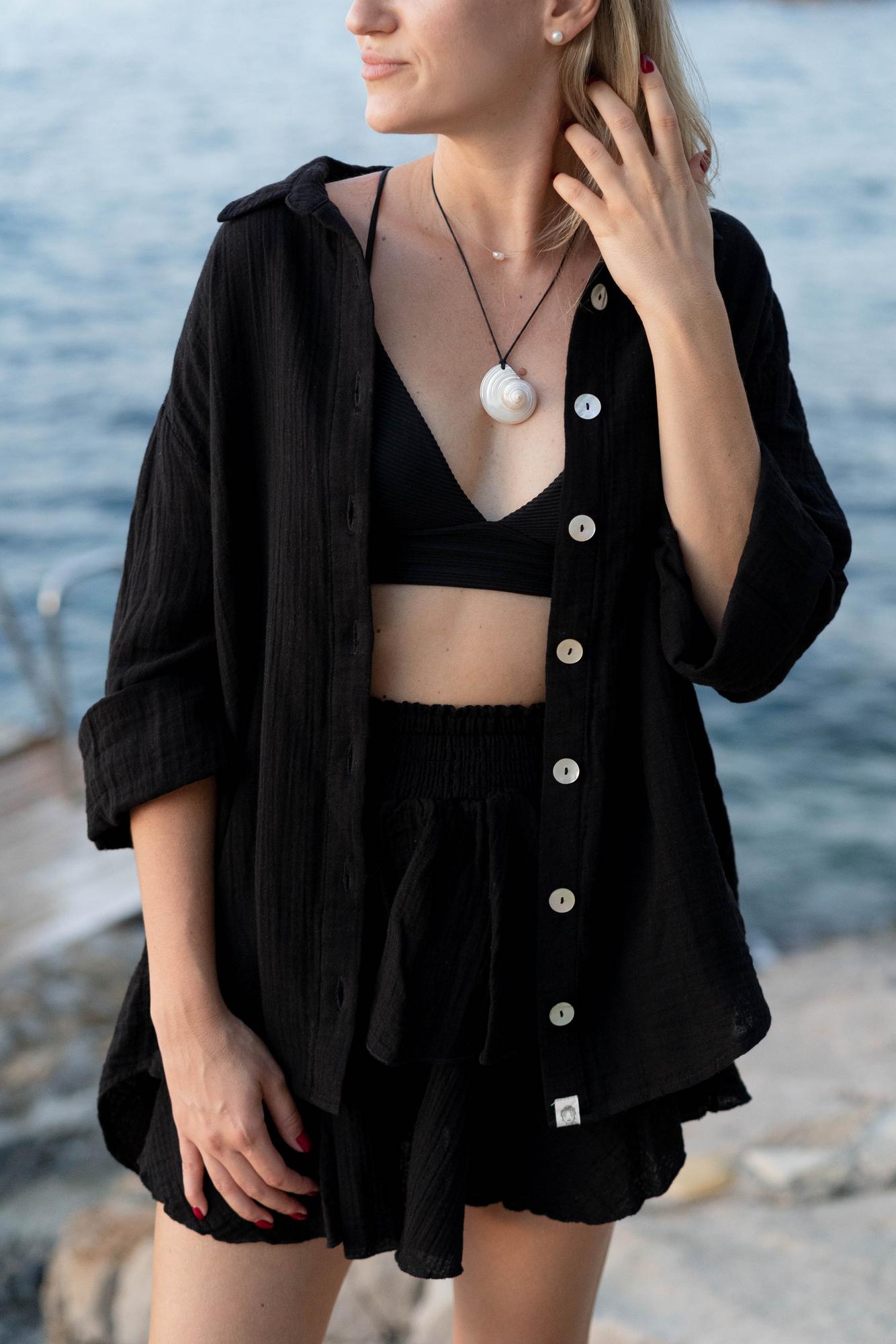 Рубашка с перламутровыми пуговицами, черная