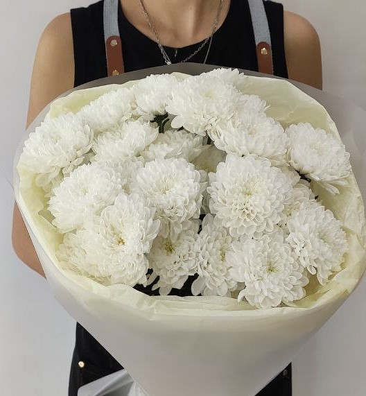 Букет с 5 хризантемами