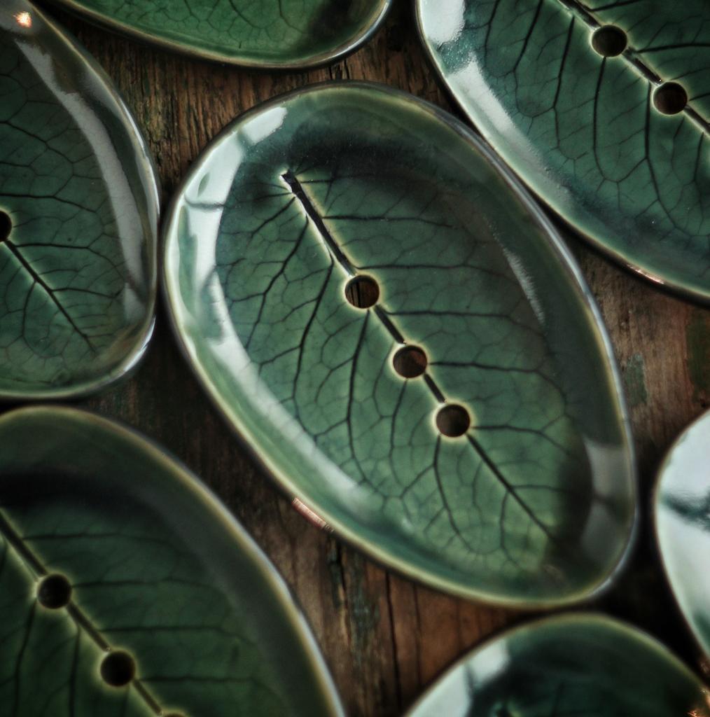 Мыльница Лист