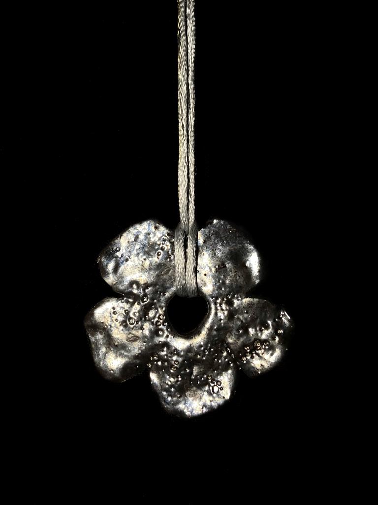 Керамическая подвеска