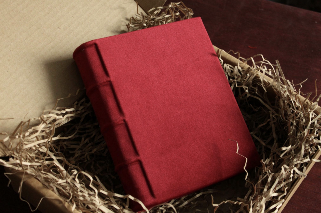 Бархатный фотоальбом Petit Bordeaux