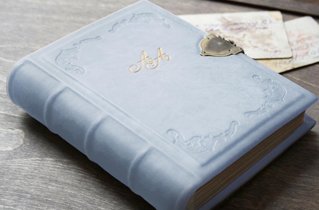 Кожаный фотоальбом с застежкой Vincennes Sky