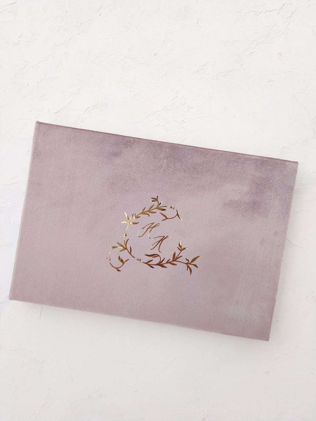 КНИГА ПОЖЕЛАНИЙ 20х30СМ БАРХАТНАЯ (ЛЮБОЙ ЦВЕТ ОБЛОЖКИ)