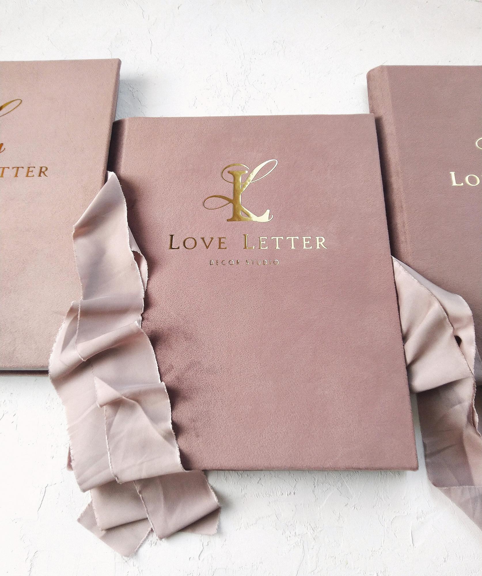 ХОЛДЕР ДЛЯ БУМАГ И ПРЕЗЕНТАЦИЙ с шелковыми лентами