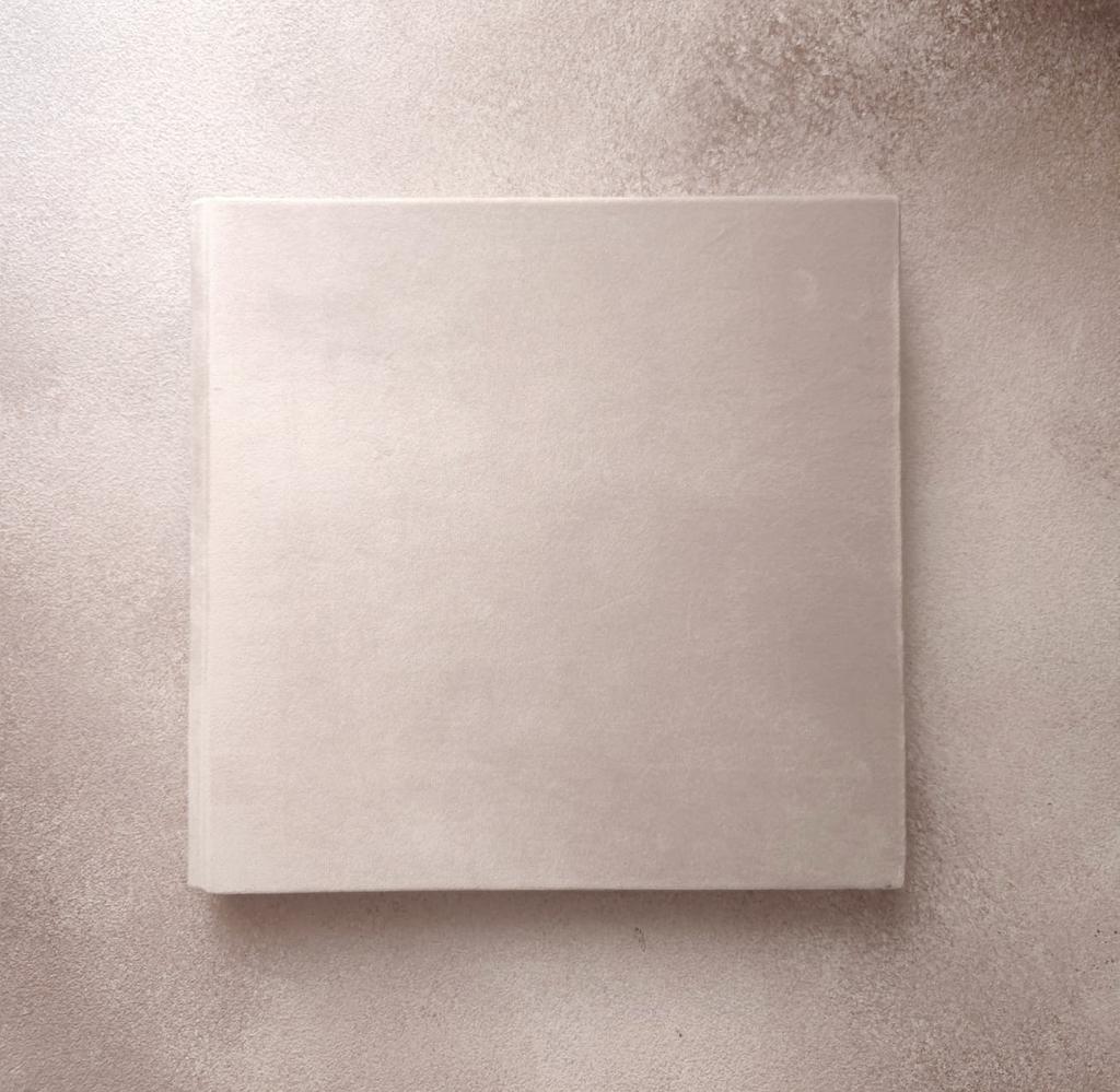 АЛЬБОМ БАРХАТНЫЙ I КНИГА ПОЖЕЛАНИЙ КРЕМОВАЯ 20Х20