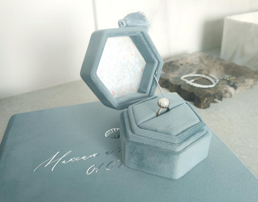 Шкатулка для украшений "seashell"  (любой цвет бархата)